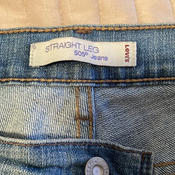 Levi’s Straight Leg 505 Jeans - Picture 3 of 11